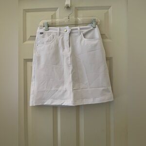 NWT Nivo Marika White Skort Moisture wicking UV protection 4 way stretch Size 2